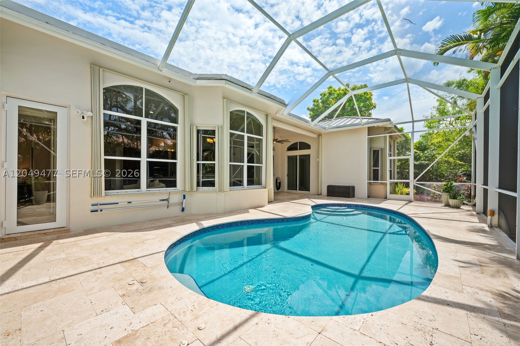 15973 SW 4th St, Pembroke Pines FL 33027