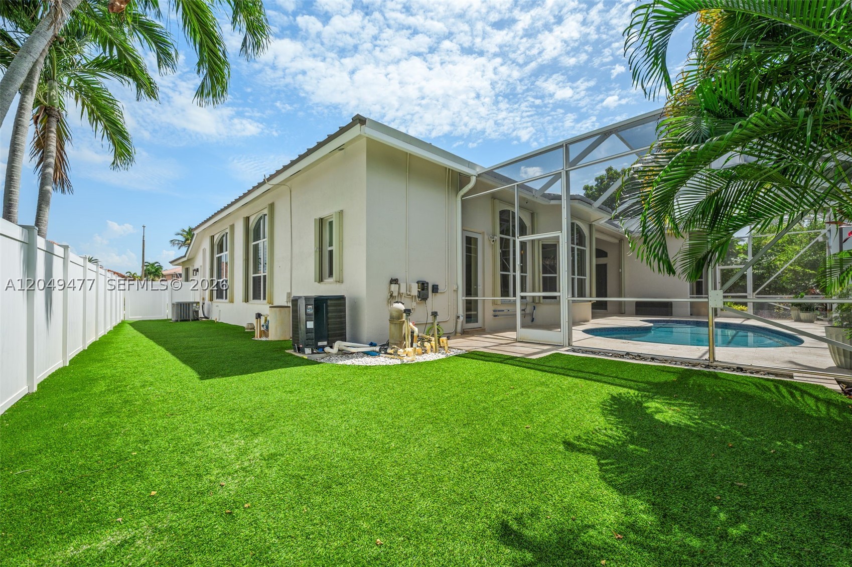 15973 SW 4th St, Pembroke Pines FL 33027