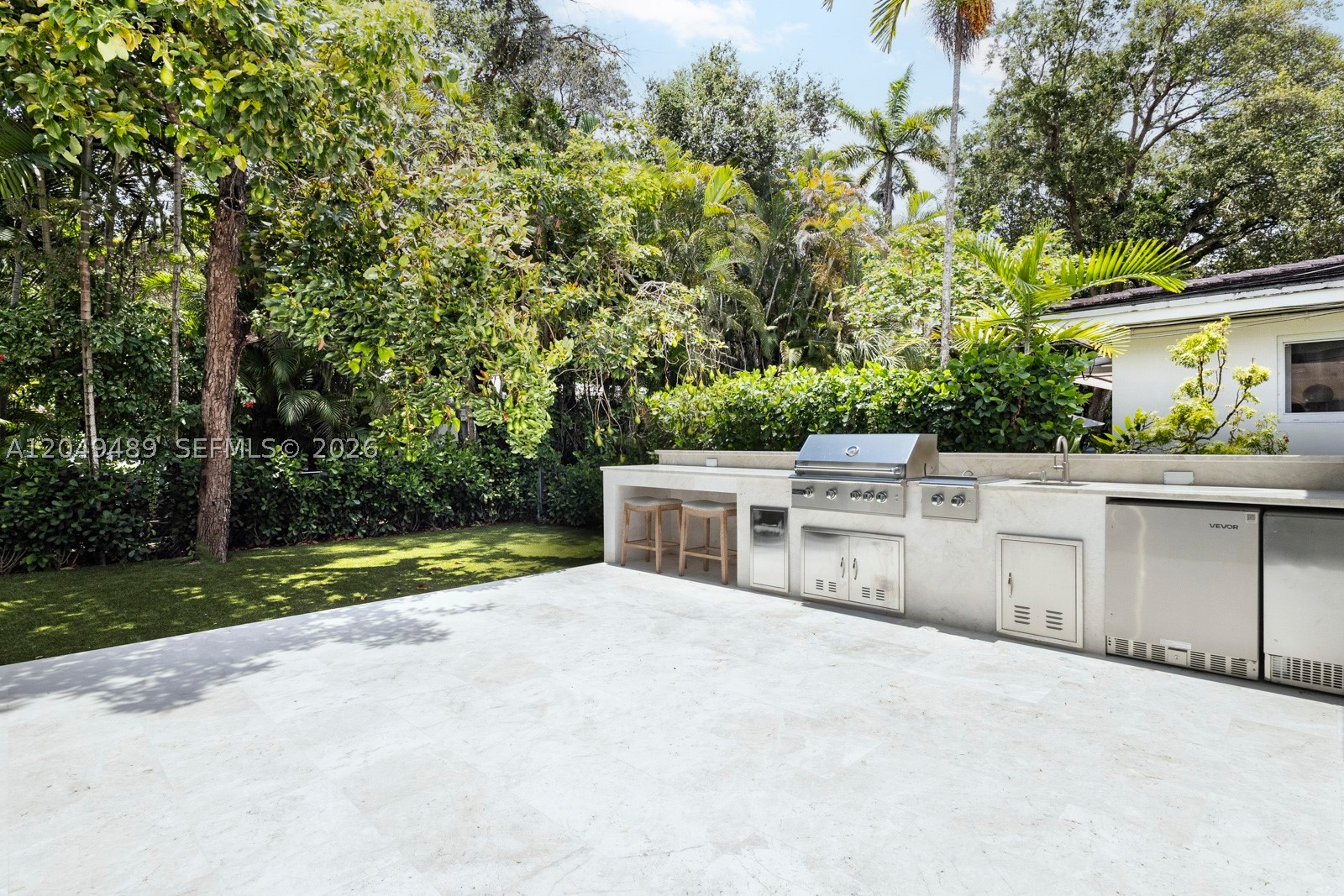 6835 Camarin St, Coral Gables FL 33146