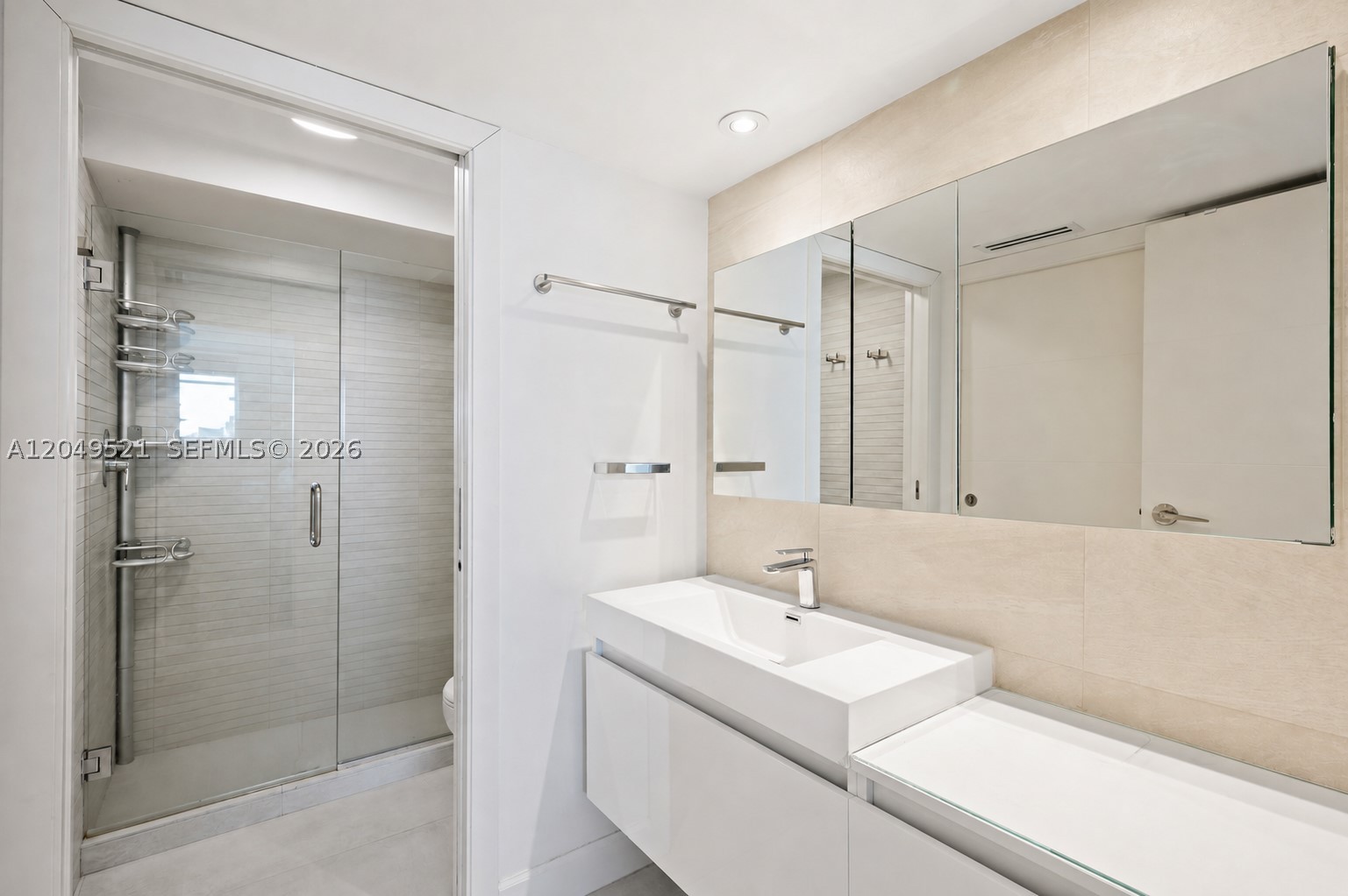 2333 Brickell Ave #1909, Miami FL 33129