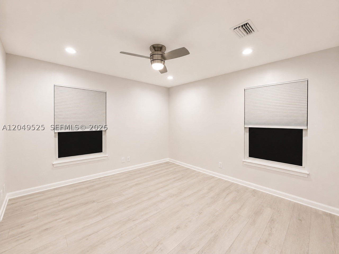 2616 Oakbrook Ct, Weston FL 33332