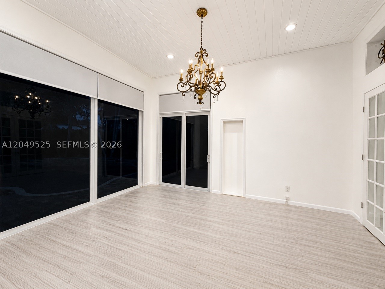 2616 Oakbrook Ct, Weston FL 33332