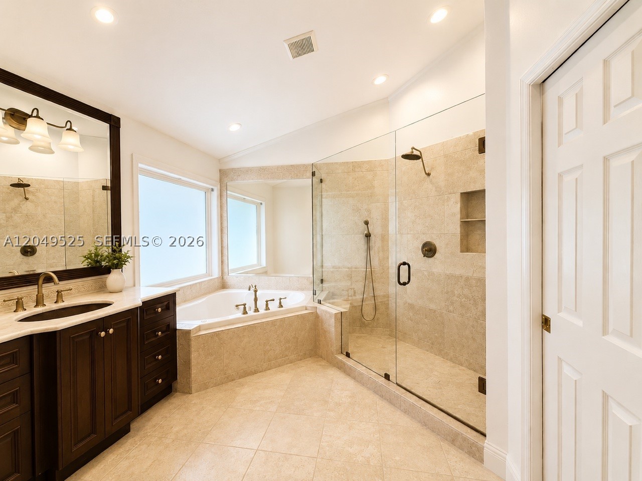 2616 Oakbrook Ct, Weston FL 33332