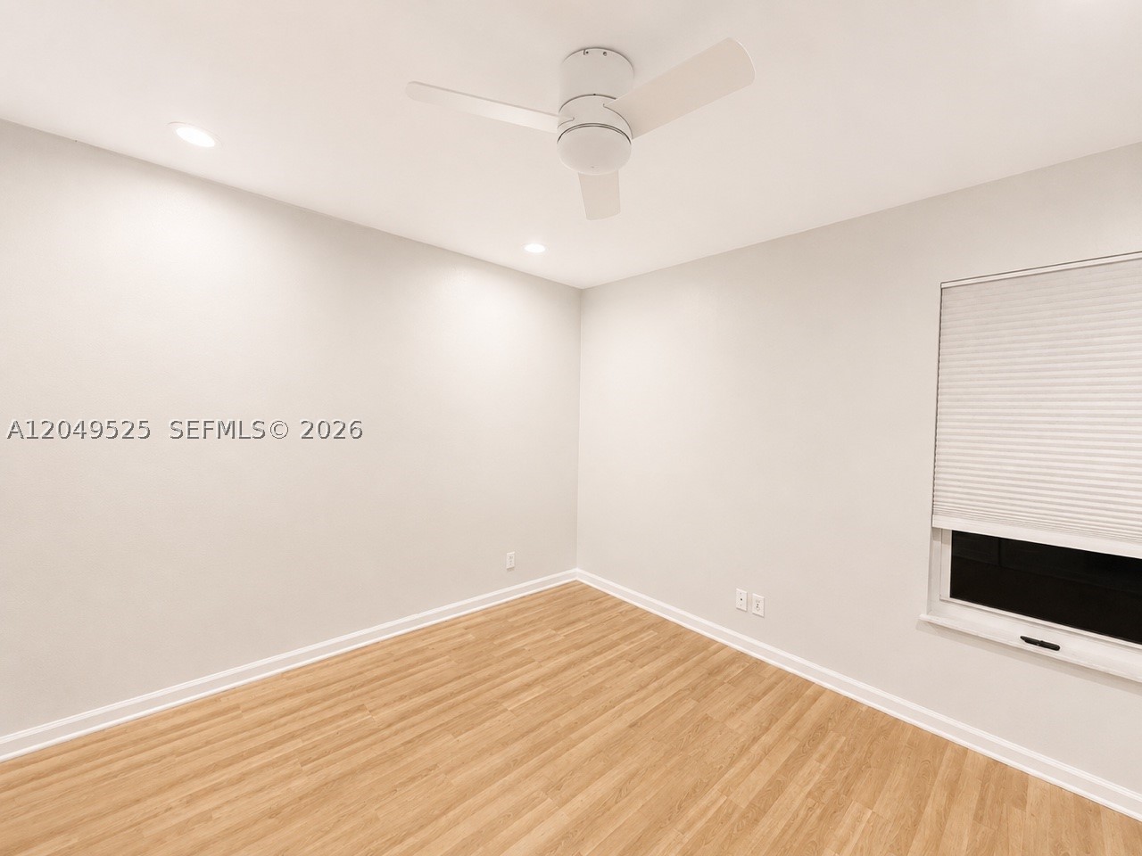 2616 Oakbrook Ct, Weston FL 33332