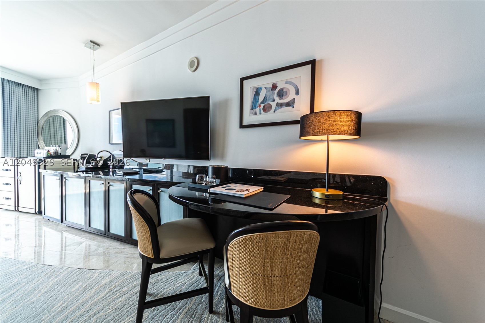 4391 Collins Ave #1015, Miami Beach FL 33140