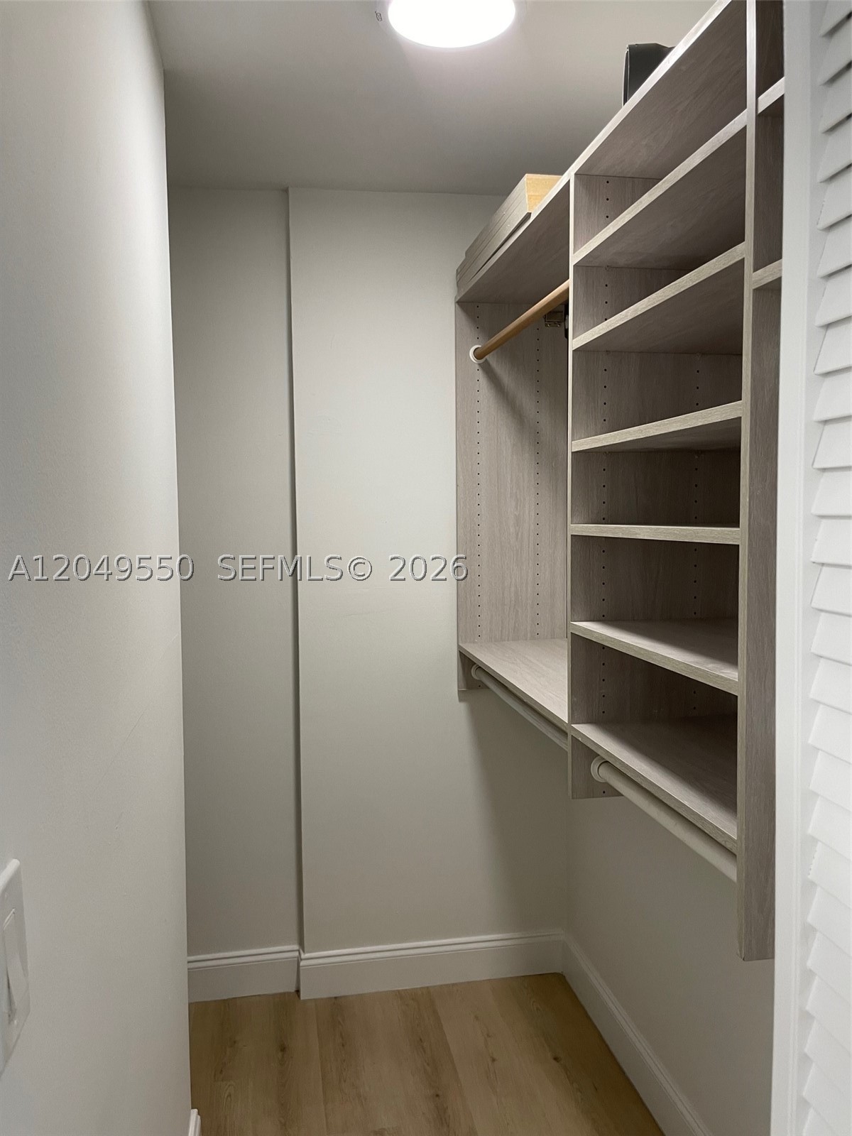 3731 N Country Club Dr #323, Aventura FL 33180