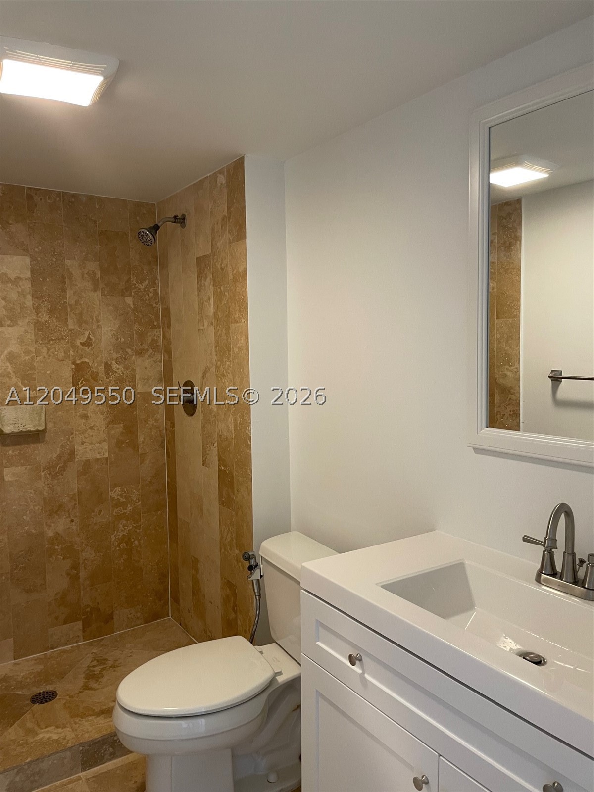3731 N Country Club Dr #323, Aventura FL 33180