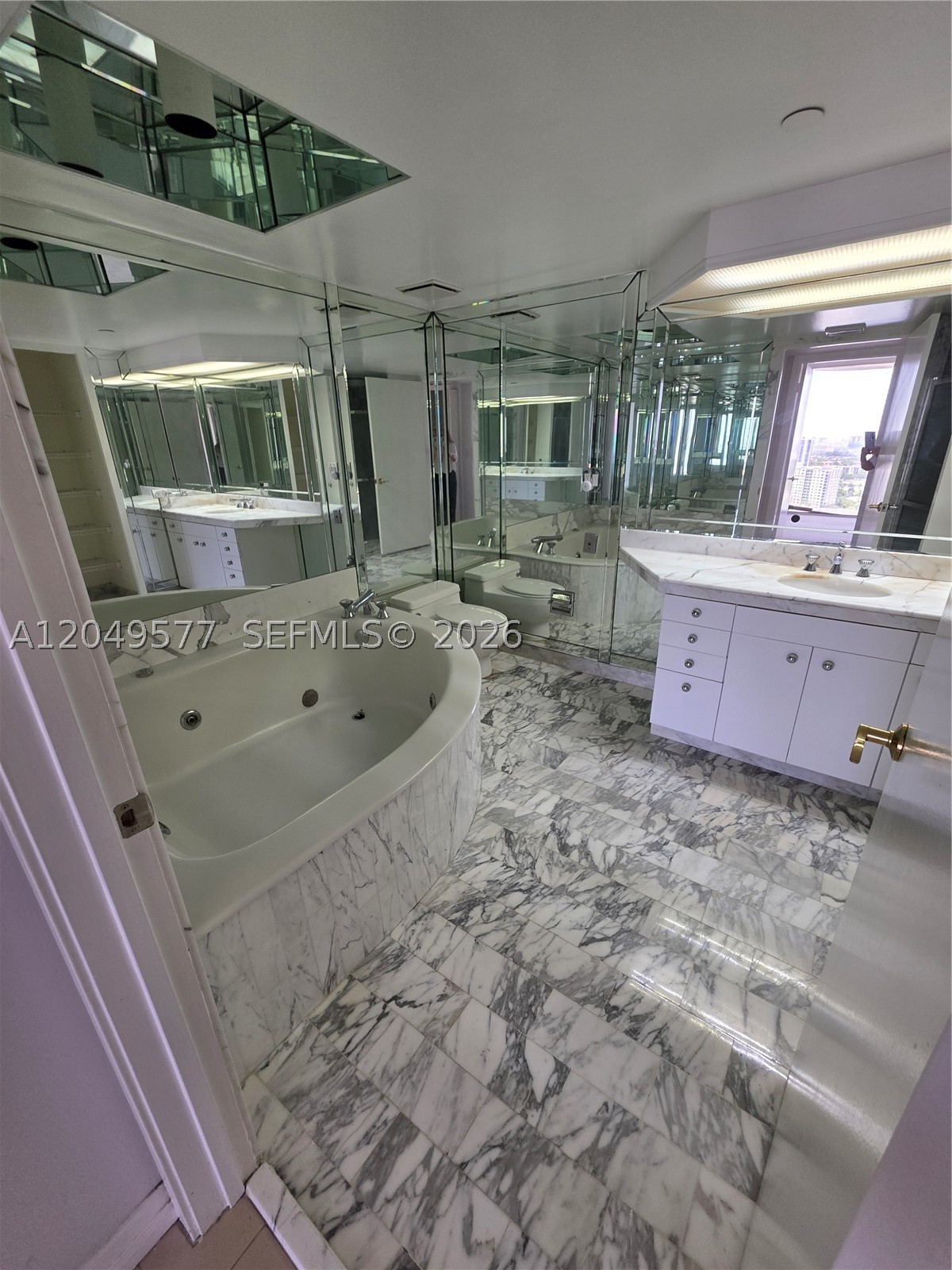 19355 Turnberry Way #25C, Aventura FL 33180
