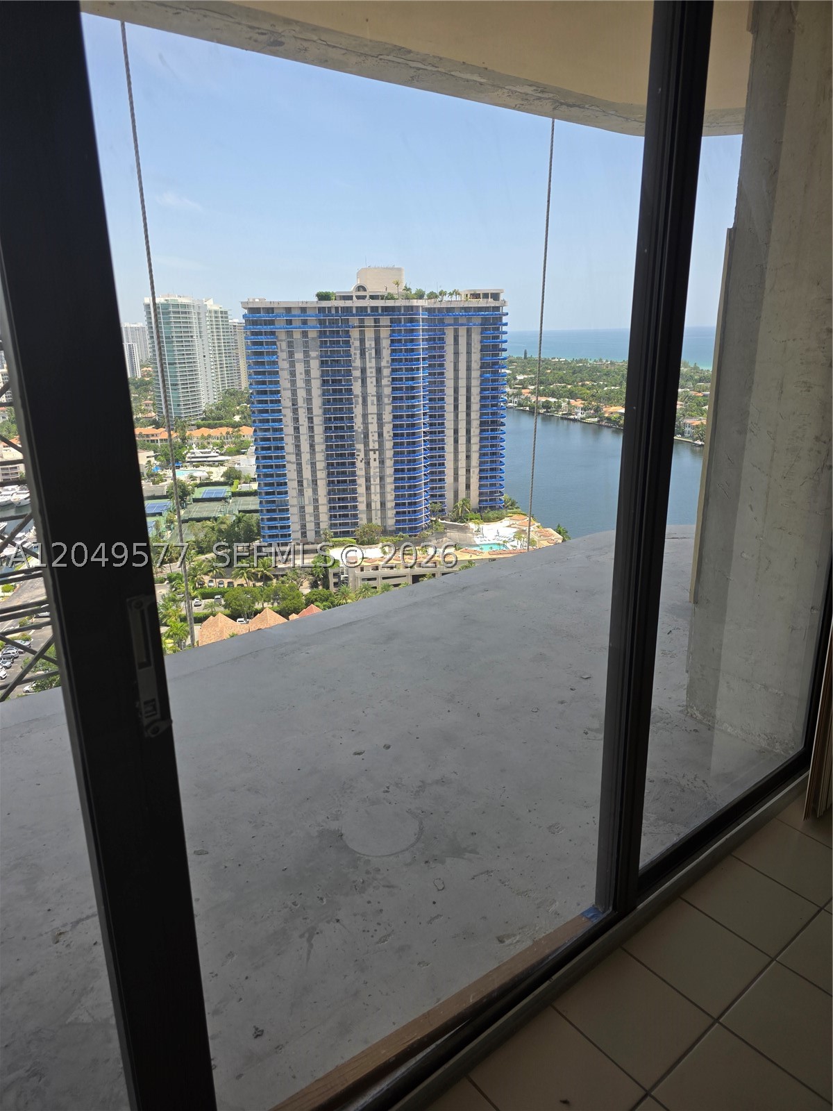 19355 Turnberry Way #25C, Aventura FL 33180
