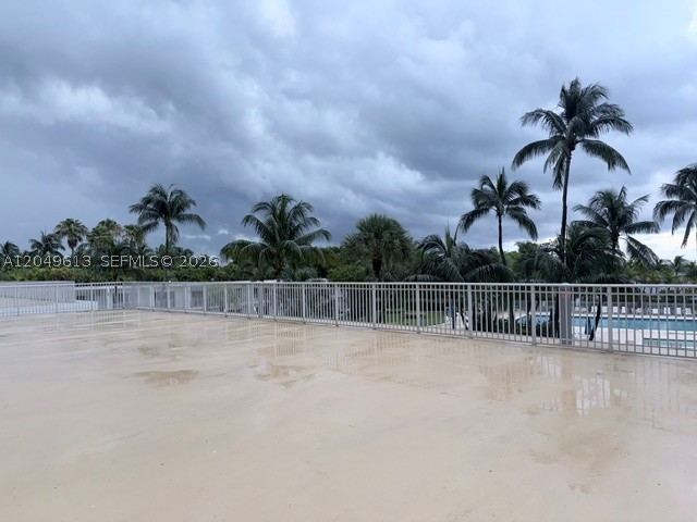 881 Ocean Dr #L2, Key Biscayne FL 33149