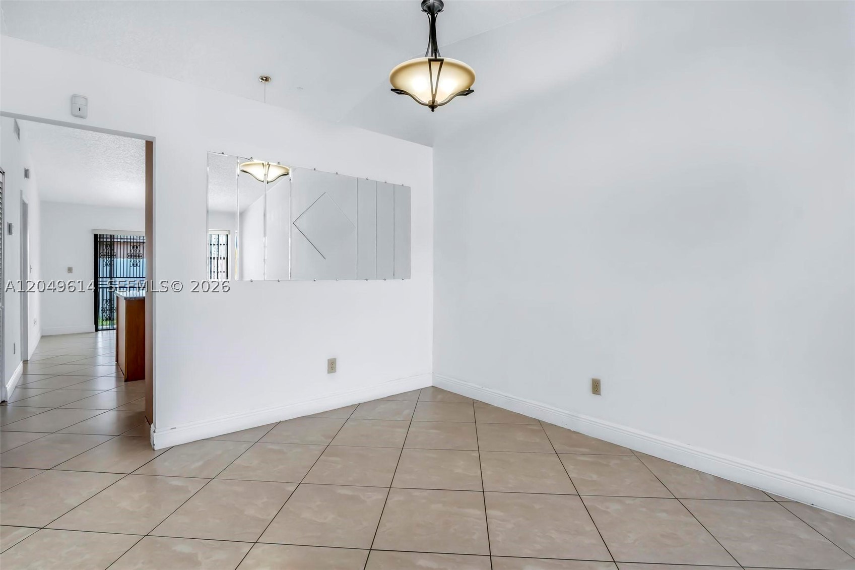 8871 NW 114th St, Hialeah Gardens FL 33018