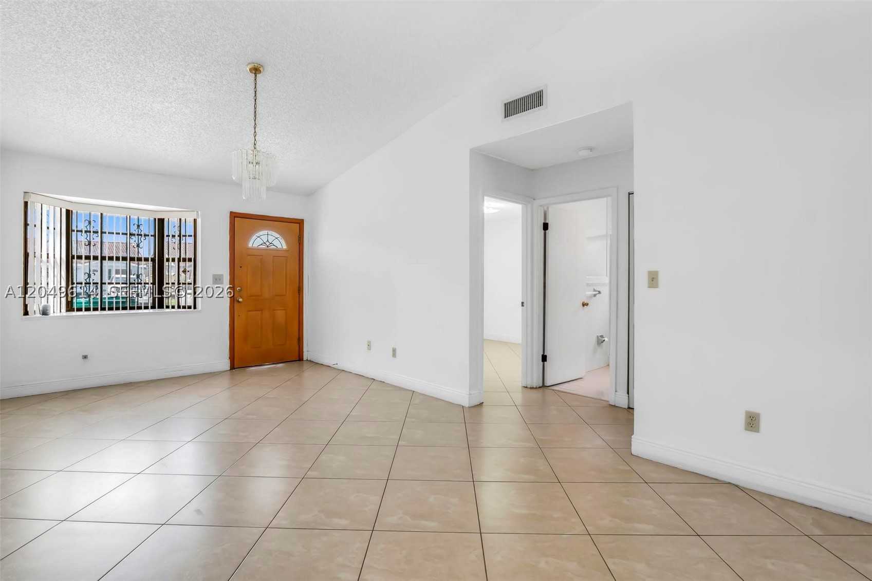 8871 NW 114th St, Hialeah Gardens FL 33018