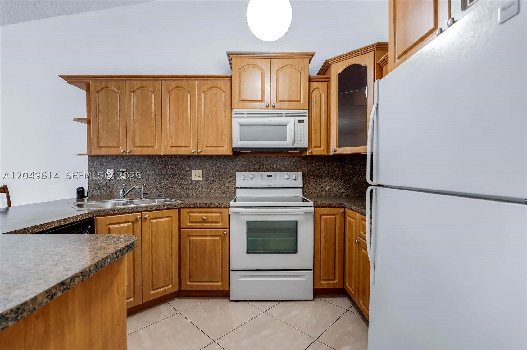 8871 NW 114th St, Hialeah Gardens FL 33018