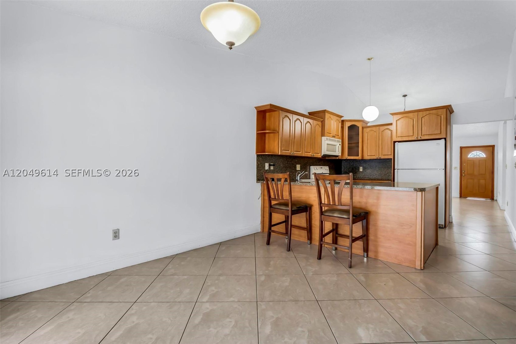 8871 NW 114th St, Hialeah Gardens FL 33018