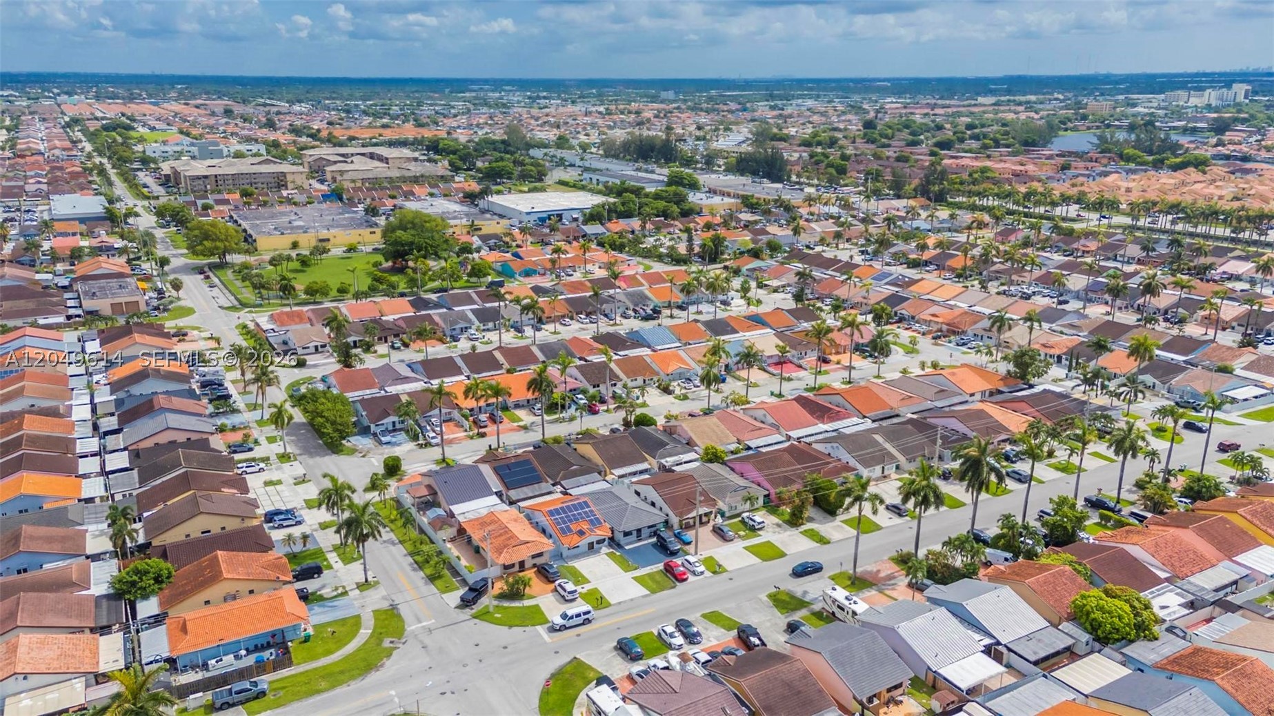 8871 NW 114th St, Hialeah Gardens FL 33018