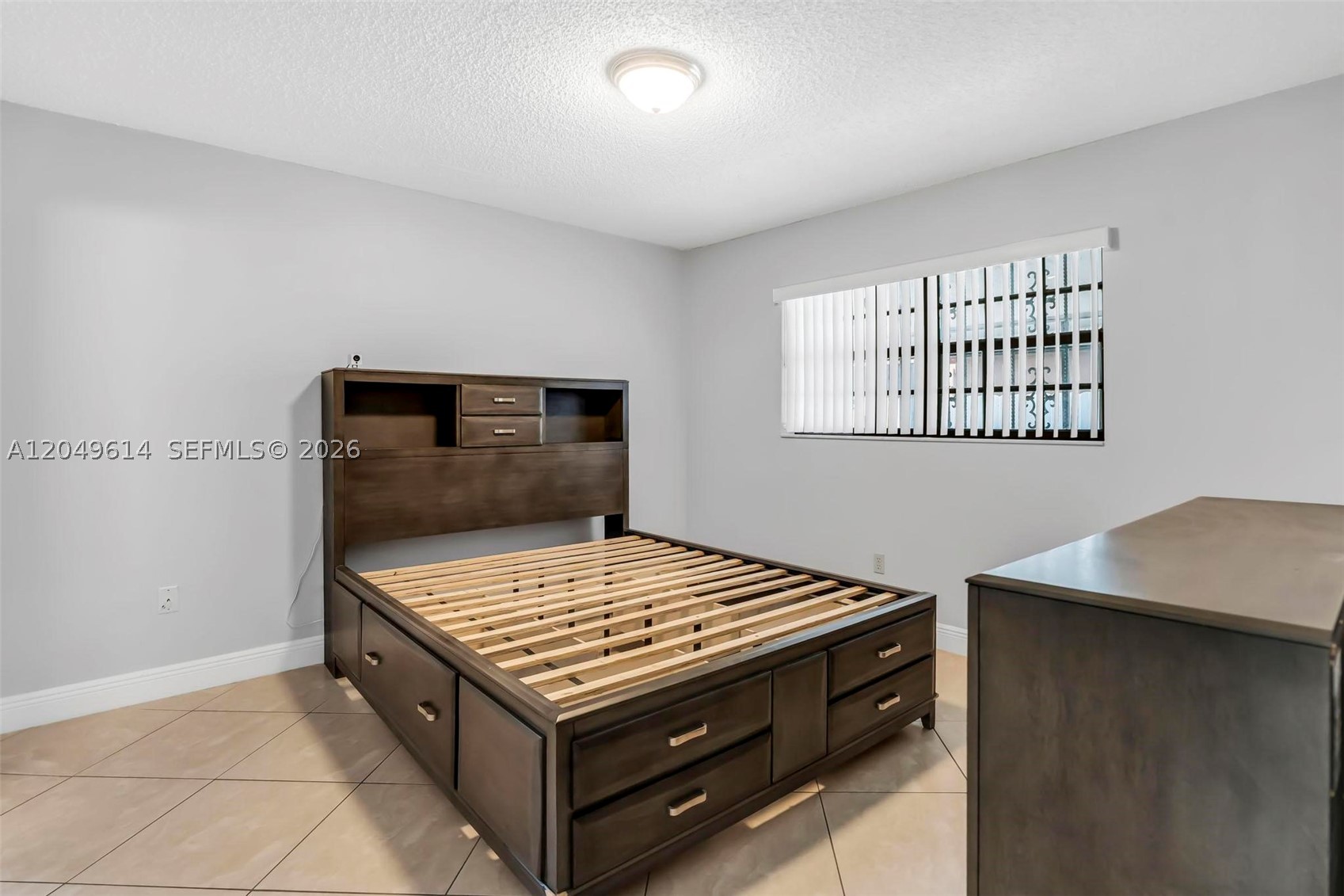 8871 NW 114th St, Hialeah Gardens FL 33018