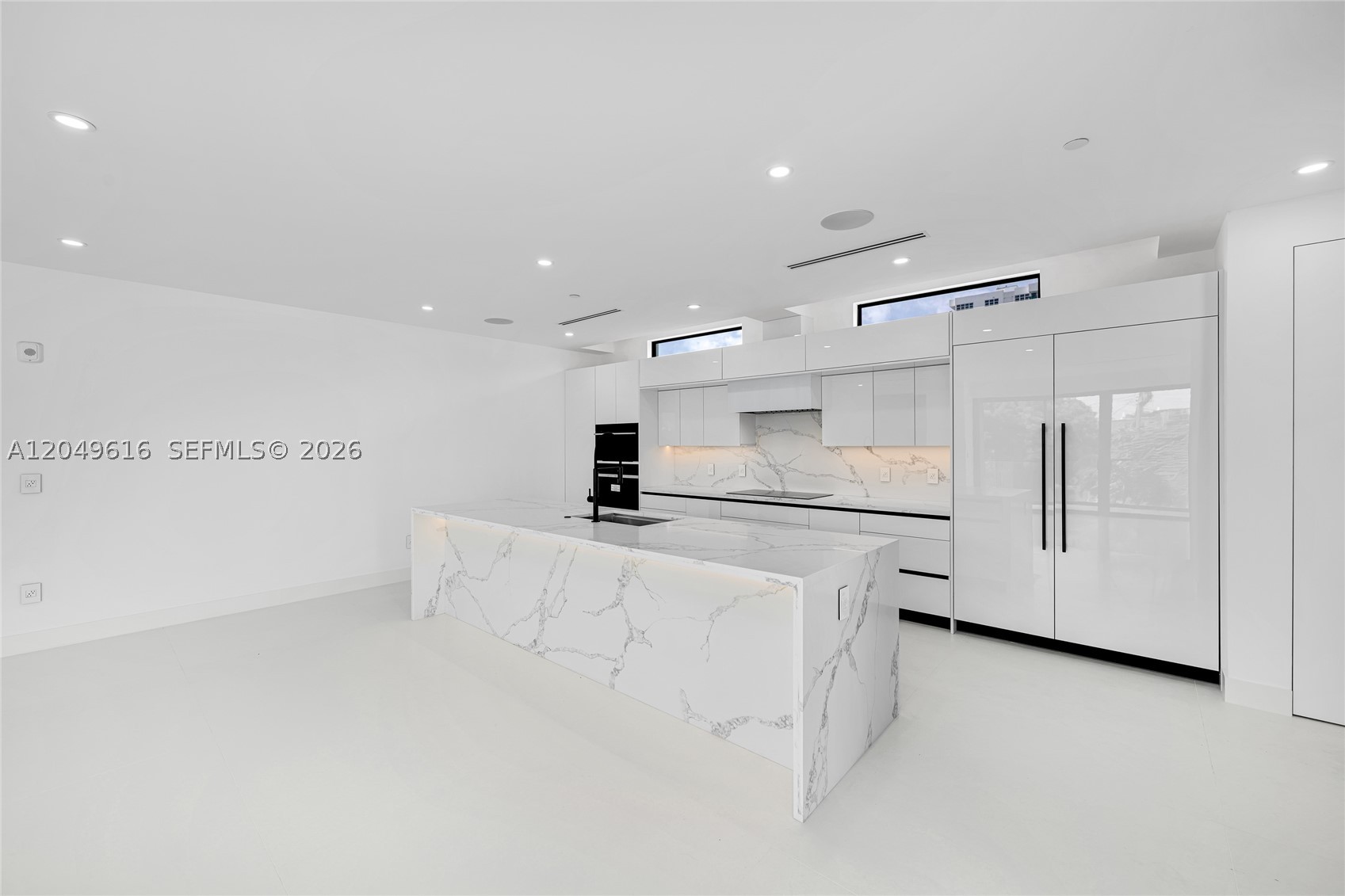 3220 NE 7th St, Pompano Beach FL 33062