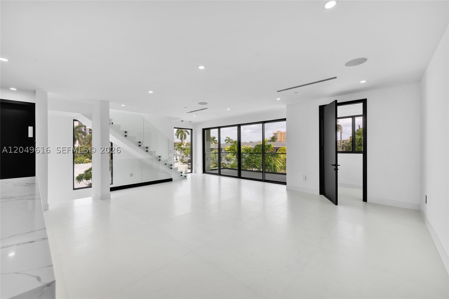 3220 NE 7th St, Pompano Beach FL 33062