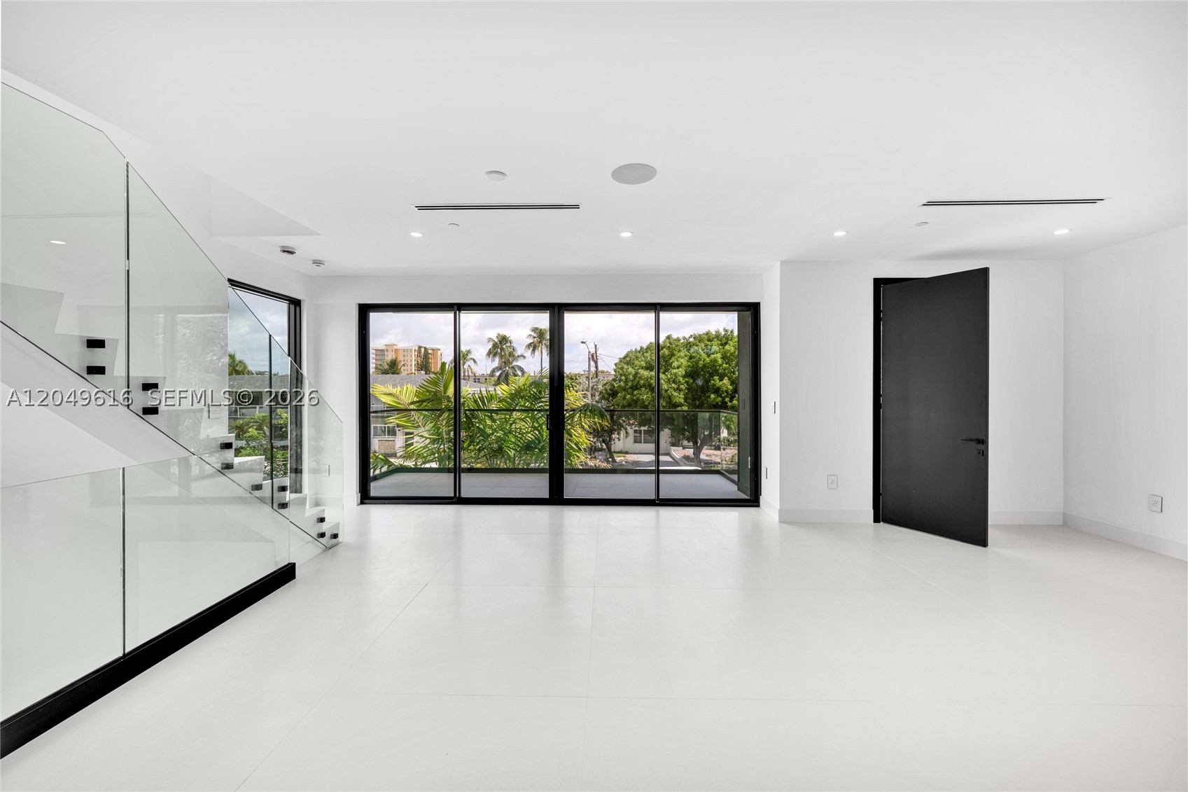 3220 NE 7th St, Pompano Beach FL 33062