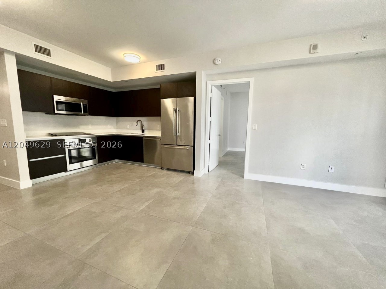 488 NE 18th St #2302, Miami FL 33132
