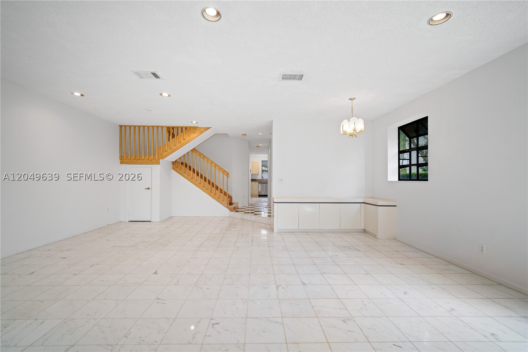 21378 Marina Cove Cir #11-B, Aventura FL 33180