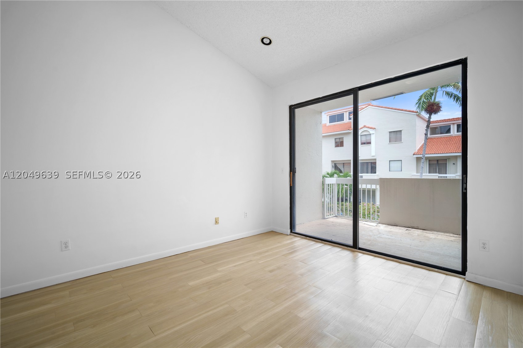 21378 Marina Cove Cir #11-B, Aventura FL 33180