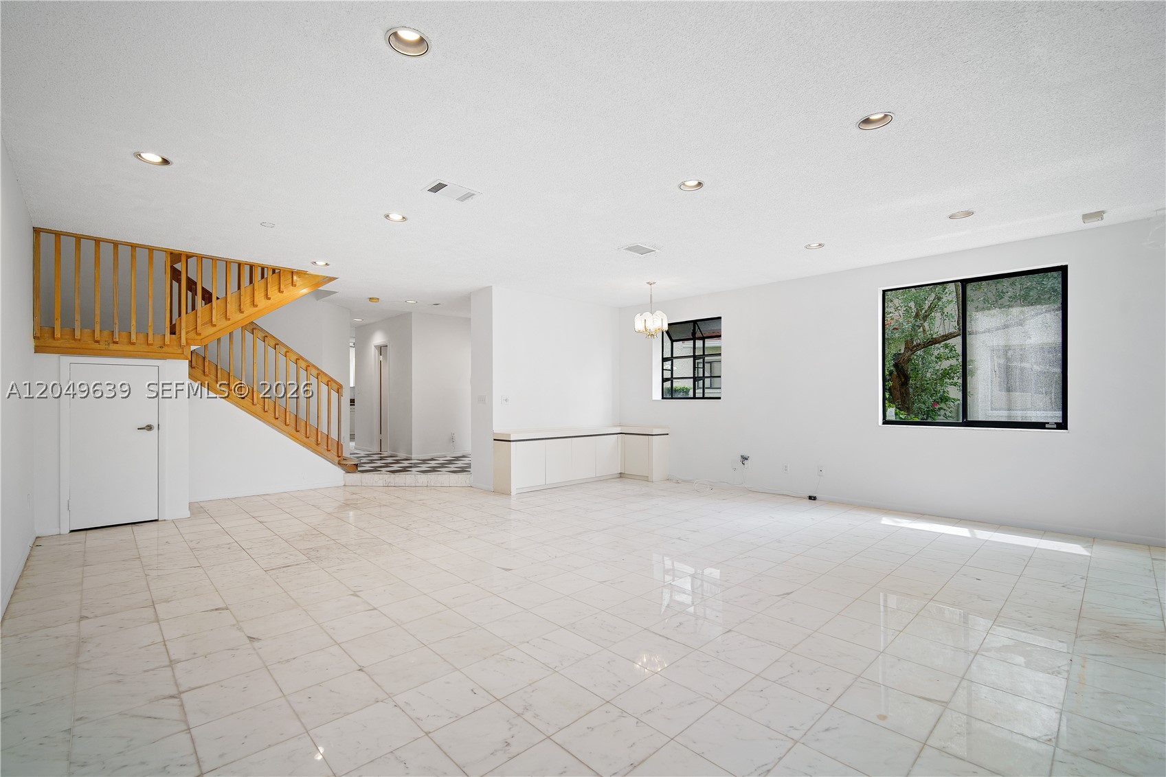 21378 Marina Cove Cir #11-B, Aventura FL 33180