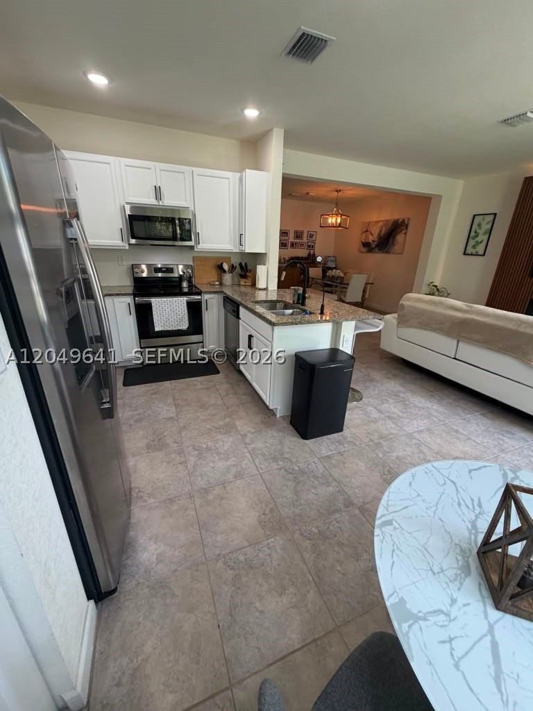 3409 W 104th Ter, Hialeah FL 33018