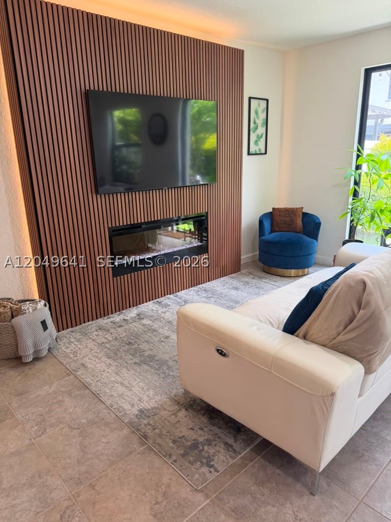 3409 W 104th Ter, Hialeah FL 33018
