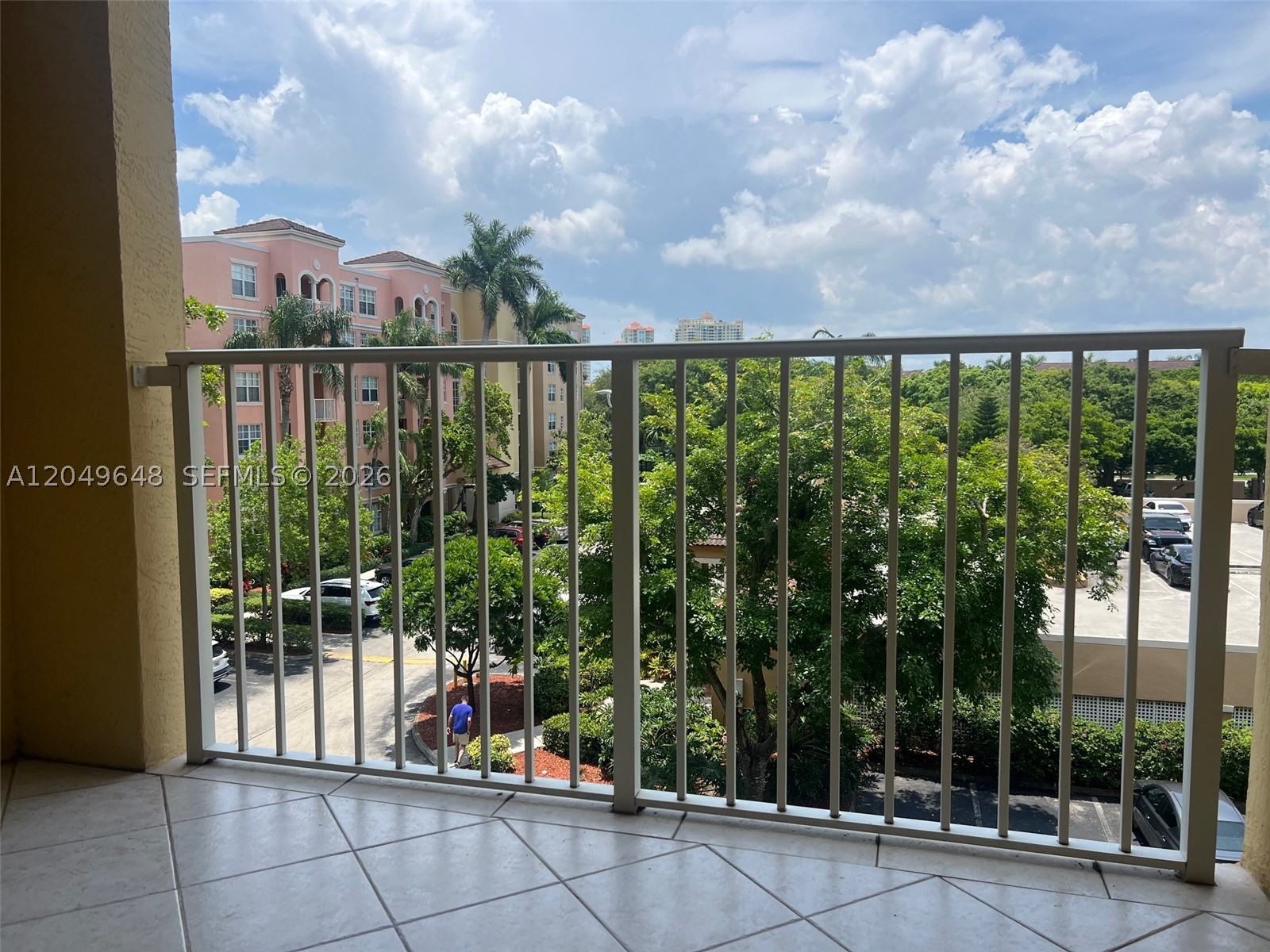 19601 E Country Club Dr #7405, Aventura FL 33180