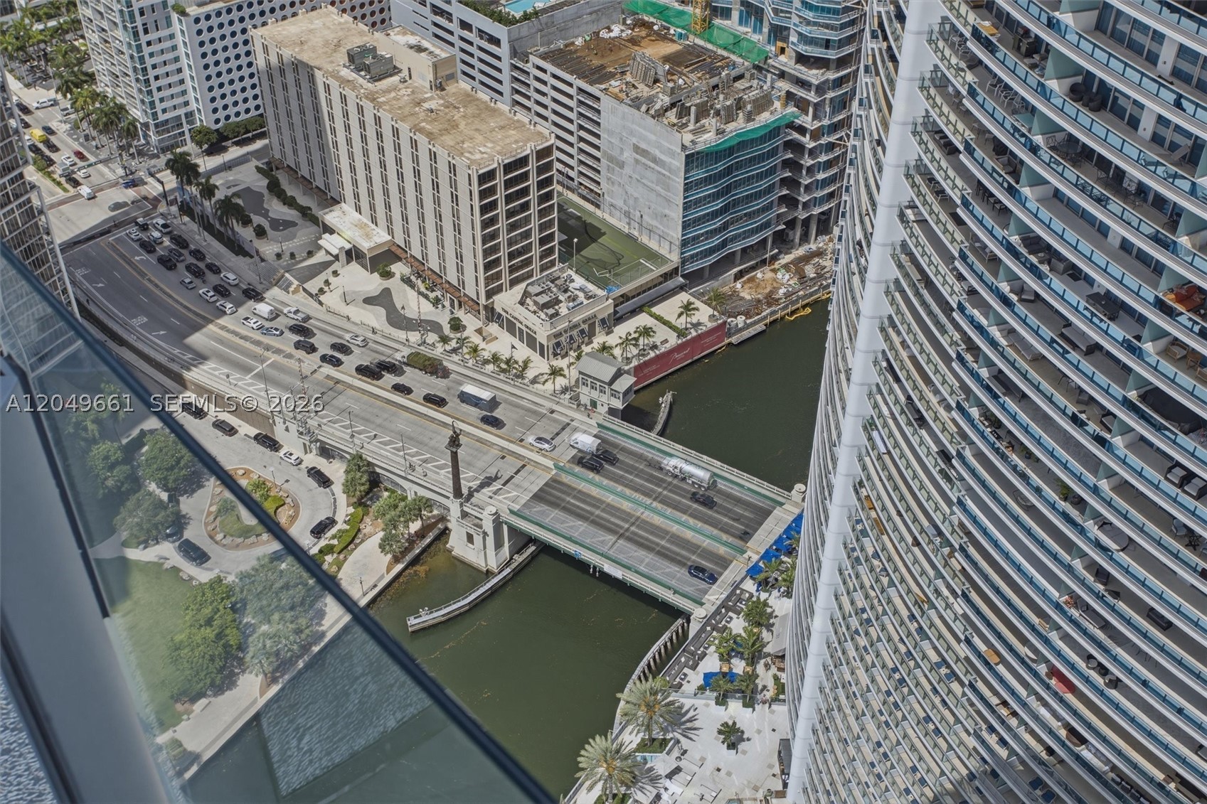 300 Biscayne Boulevard Way #4808W, Miami FL 33131