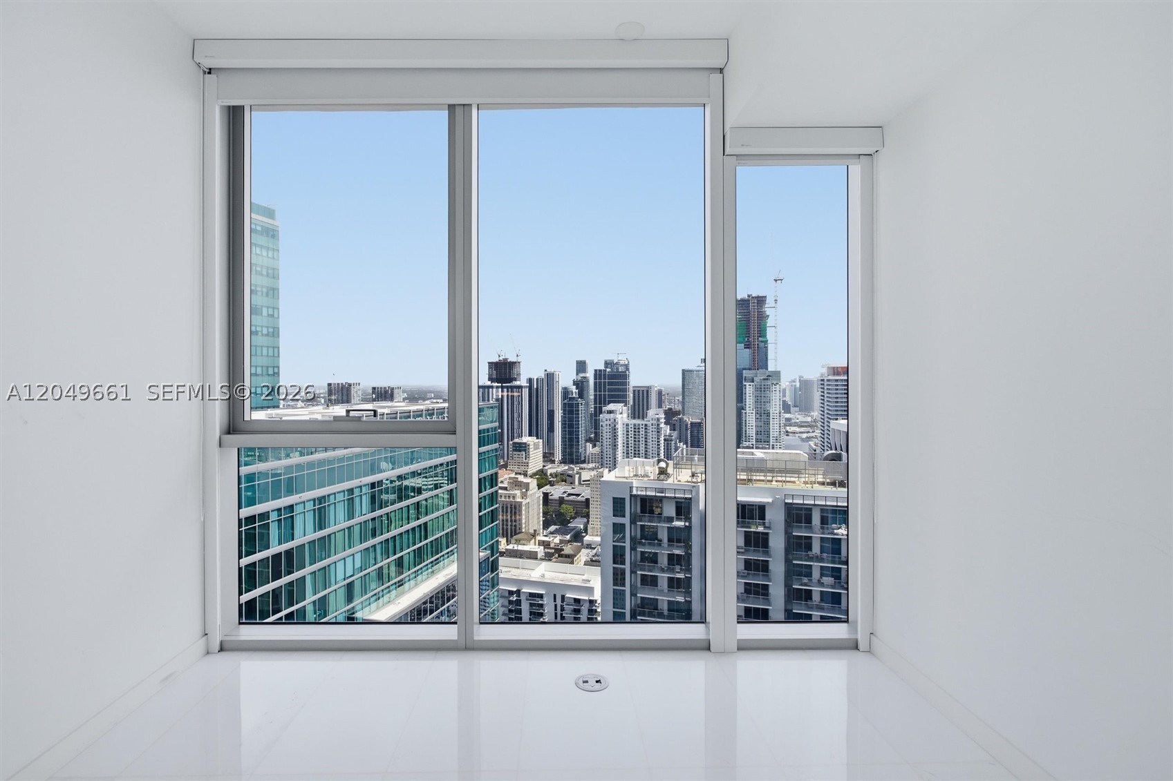 300 Biscayne Boulevard Way #4808W, Miami FL 33131