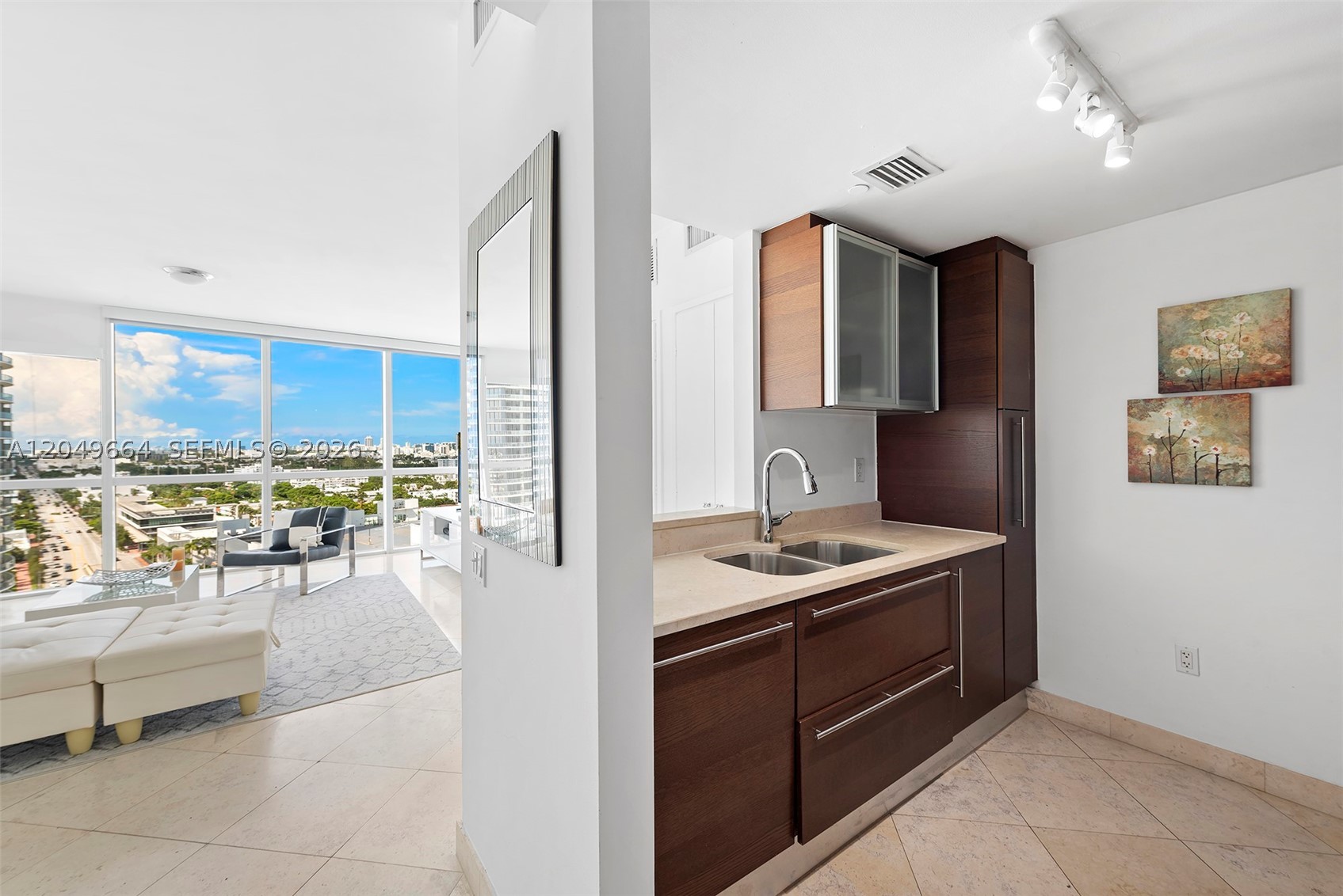 450 Alton Rd #1708, Miami Beach FL 33139