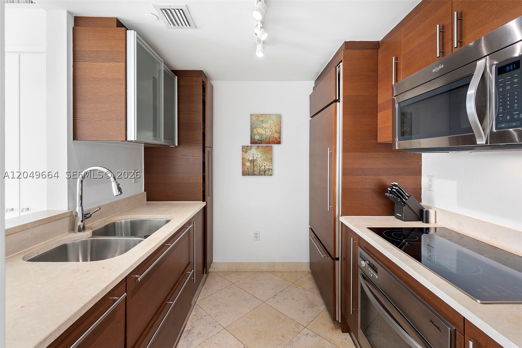 450 Alton Rd #1708, Miami Beach FL 33139
