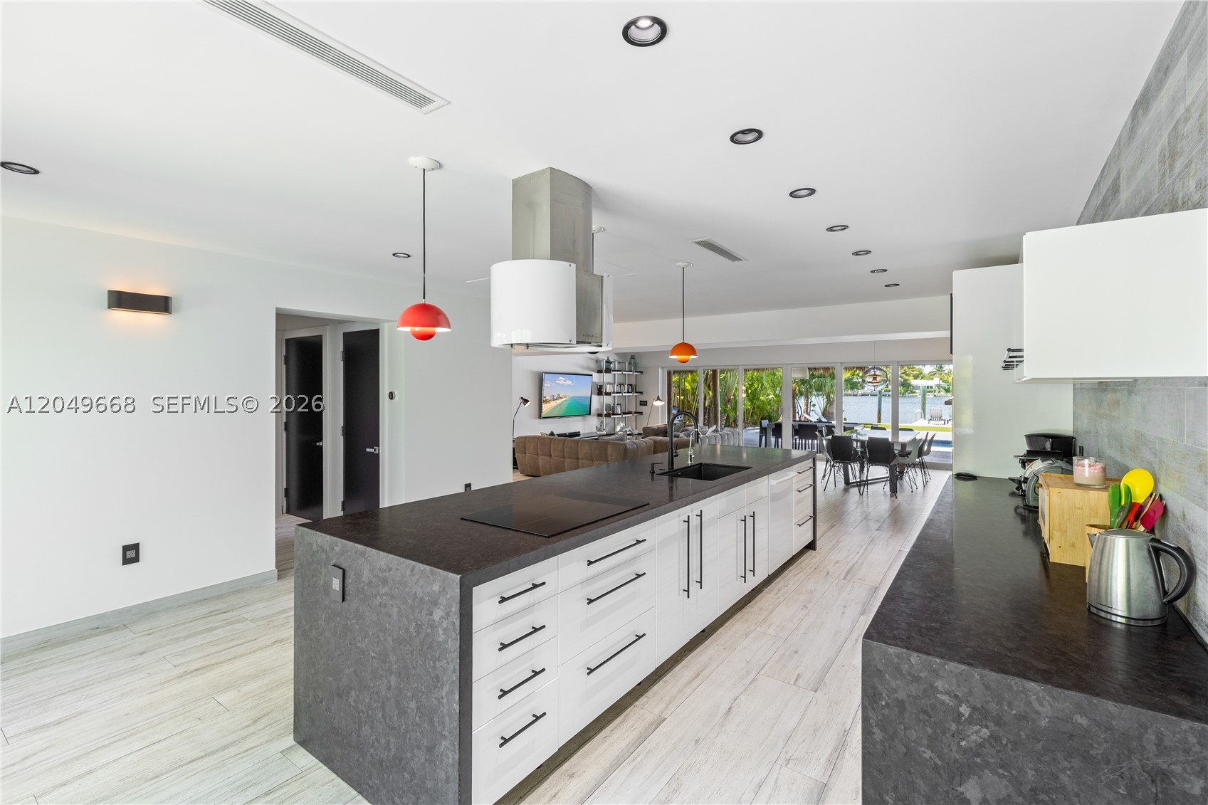 741 86th St, Miami Beach FL 33141