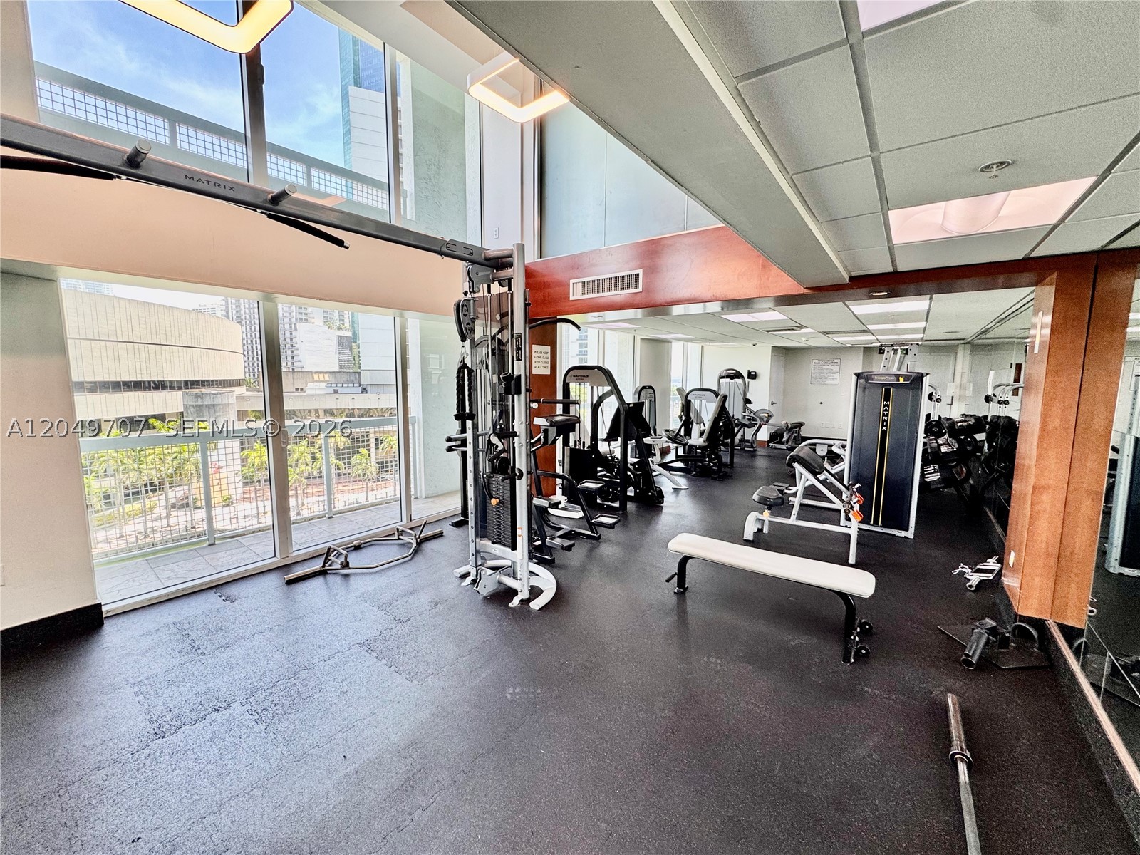 41 SE 5th St #1917, Miami FL 33131