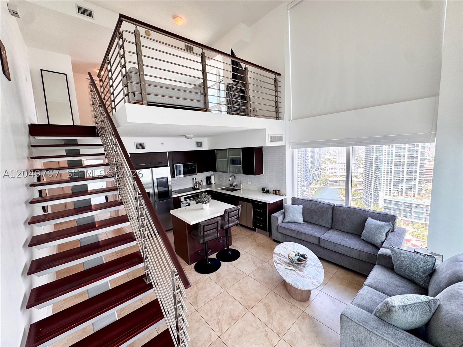 41 SE 5th St #1917, Miami FL 33131