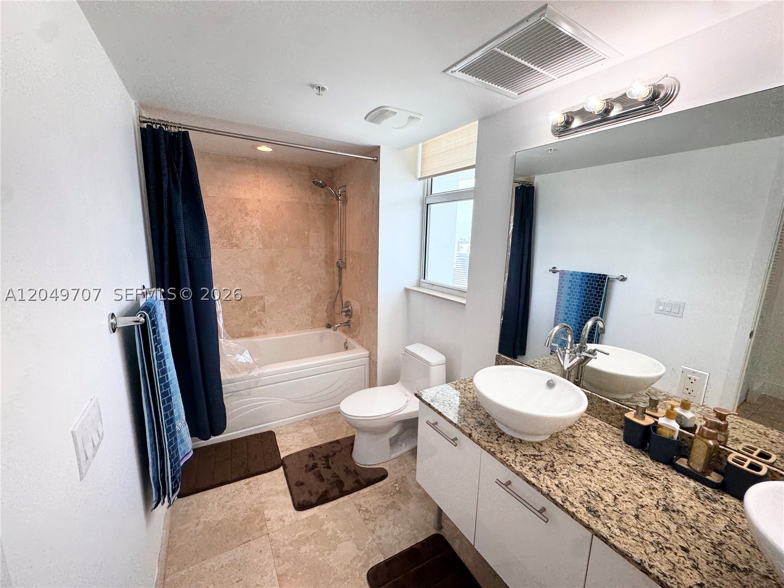 41 SE 5th St #1917, Miami FL 33131