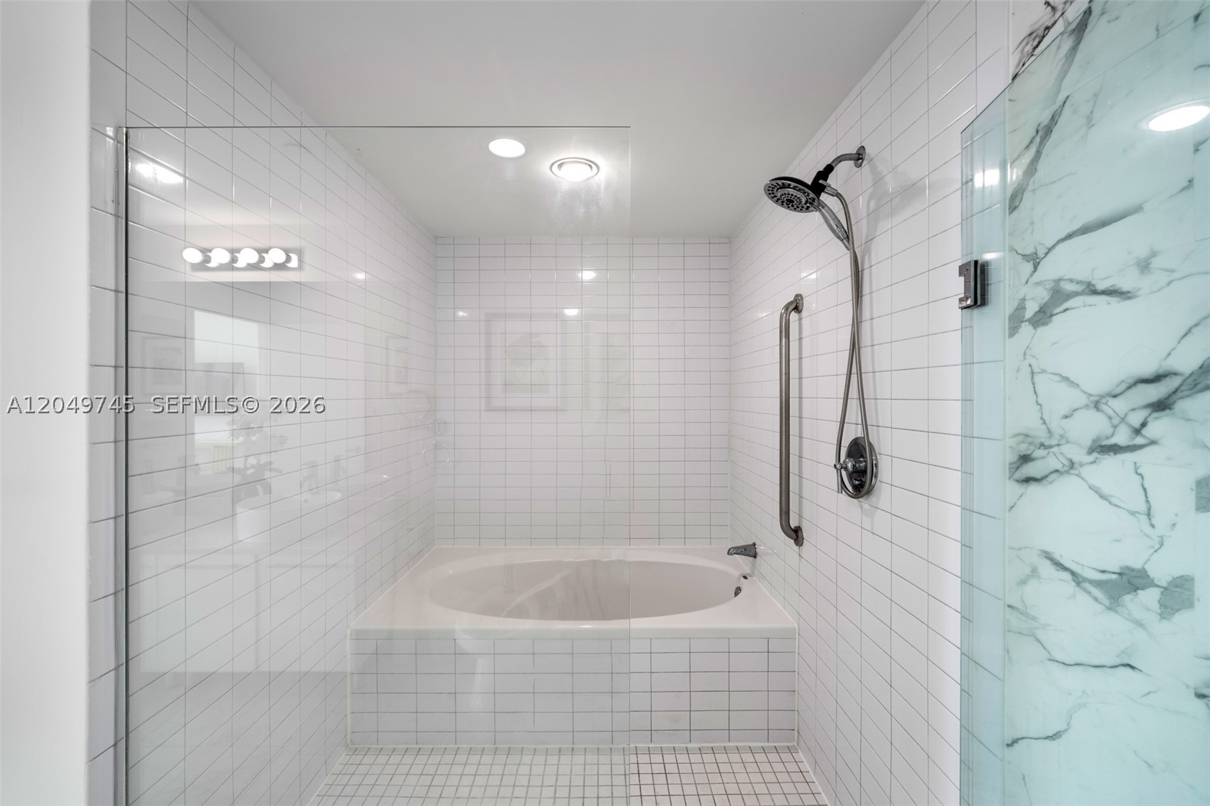 888 Biscayne Blvd #2909, Miami FL 33132