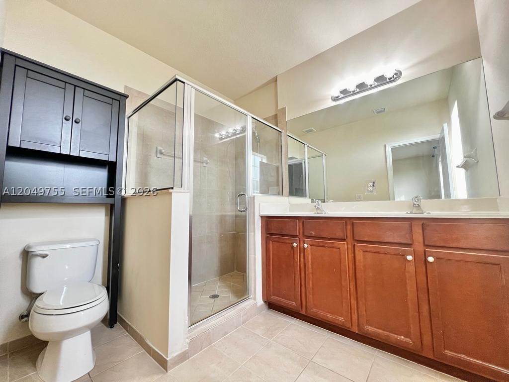 17001 SW 96th St, Miami FL 33196