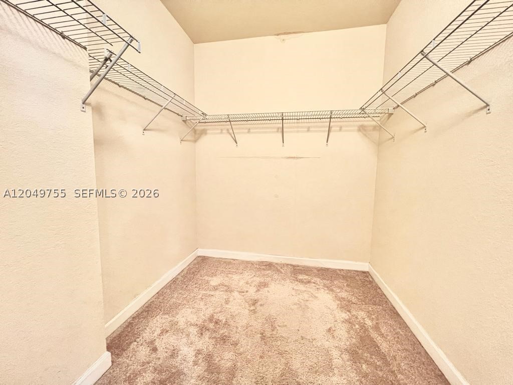 17001 SW 96th St, Miami FL 33196