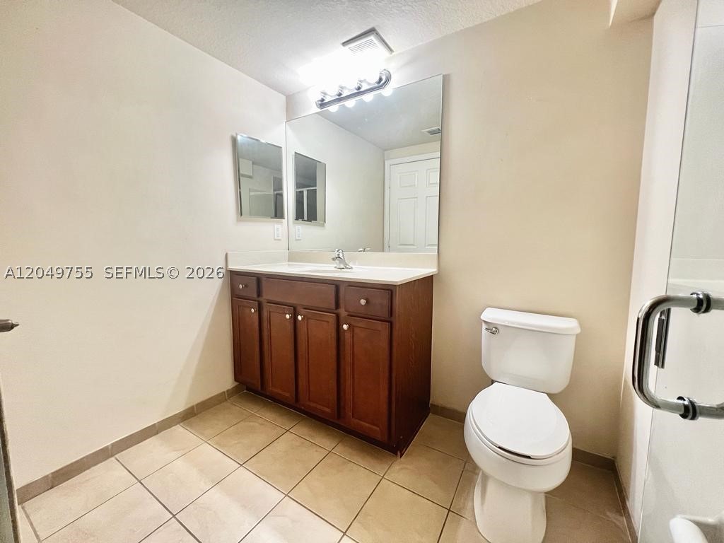 17001 SW 96th St, Miami FL 33196