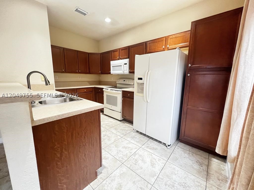 17001 SW 96th St, Miami FL 33196