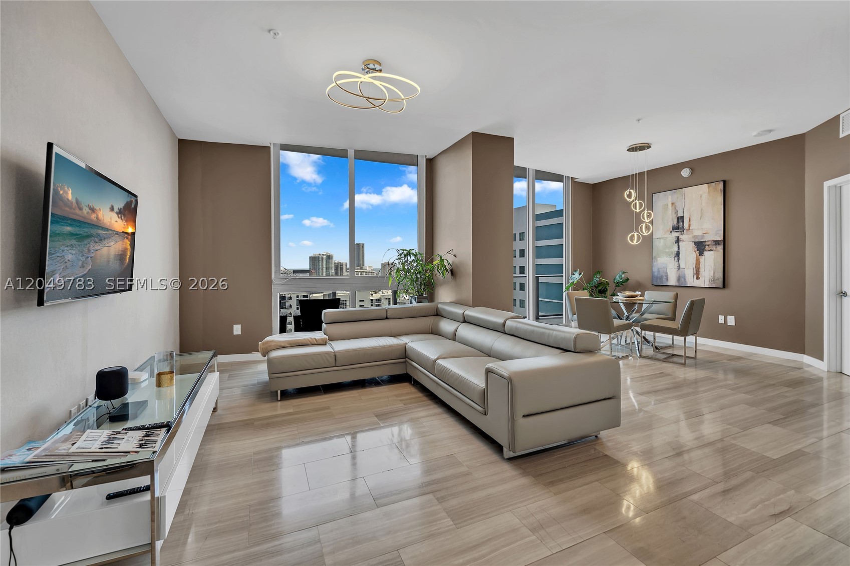 1010 SW 2nd Ave #2201, Miami FL 33130