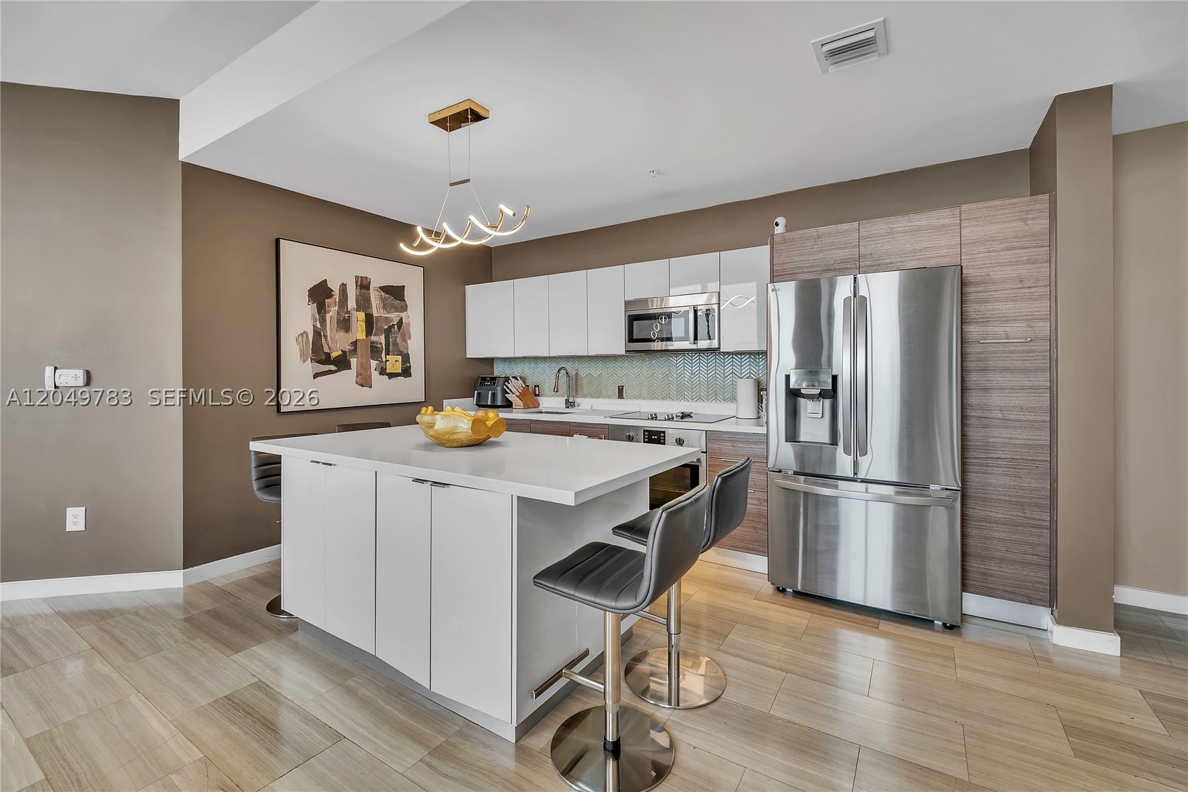 1010 SW 2nd Ave #2201, Miami FL 33130