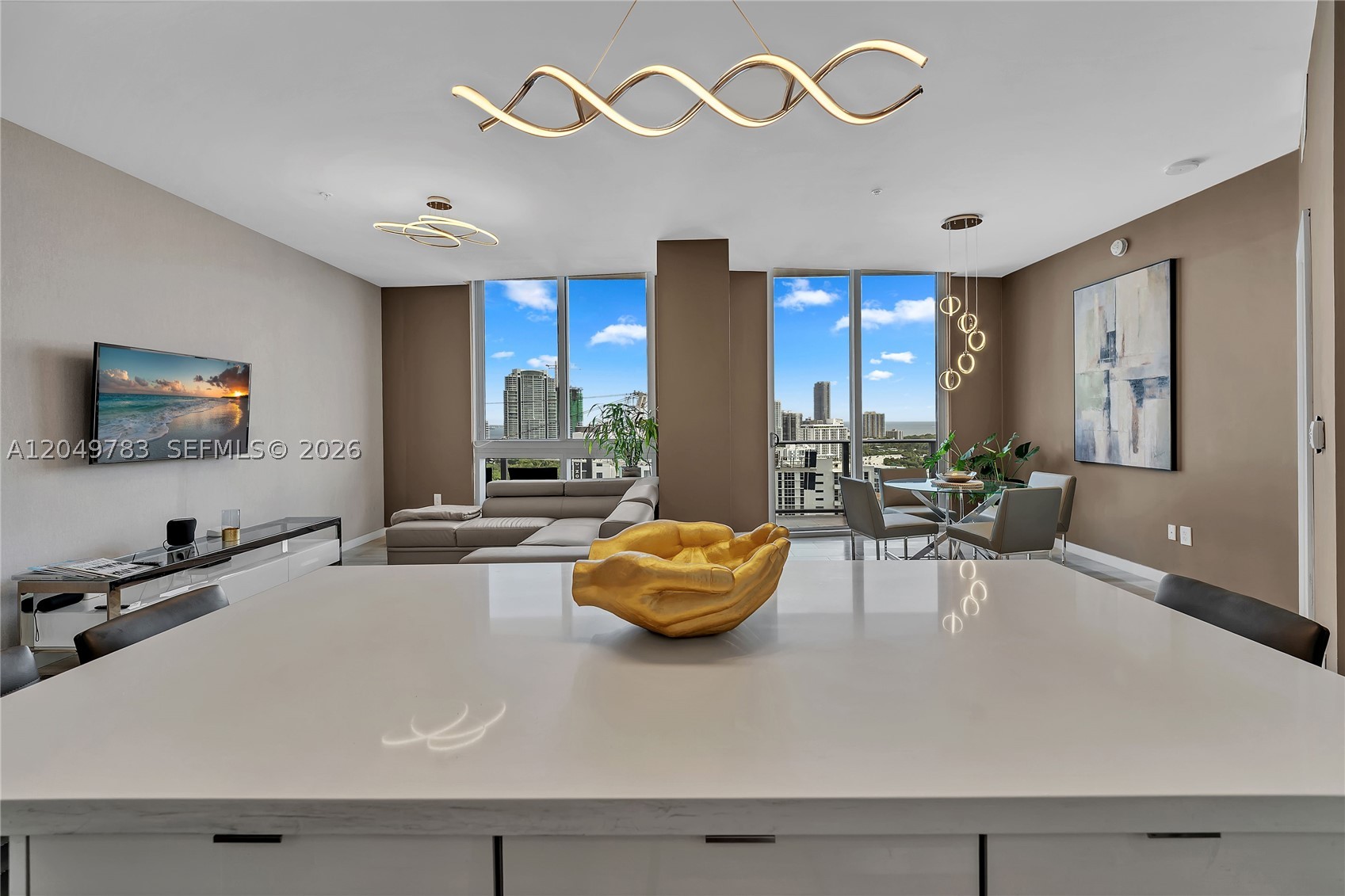 1010 SW 2nd Ave #2201, Miami FL 33130