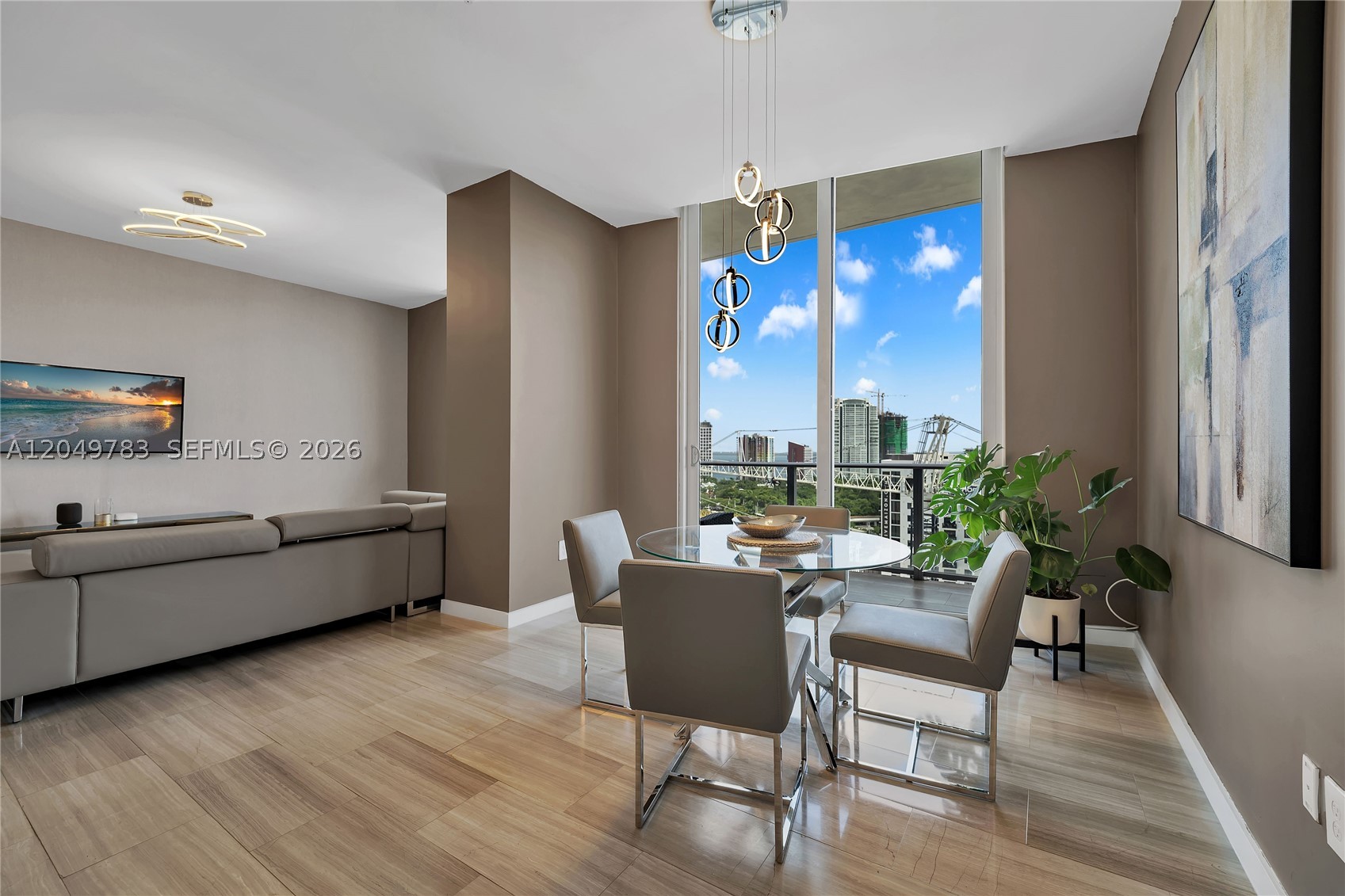 1010 SW 2nd Ave #2201, Miami FL 33130
