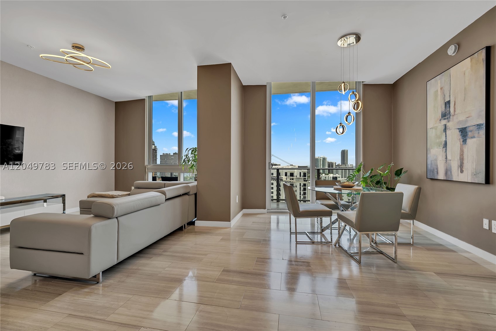 1010 SW 2nd Ave #2201, Miami FL 33130