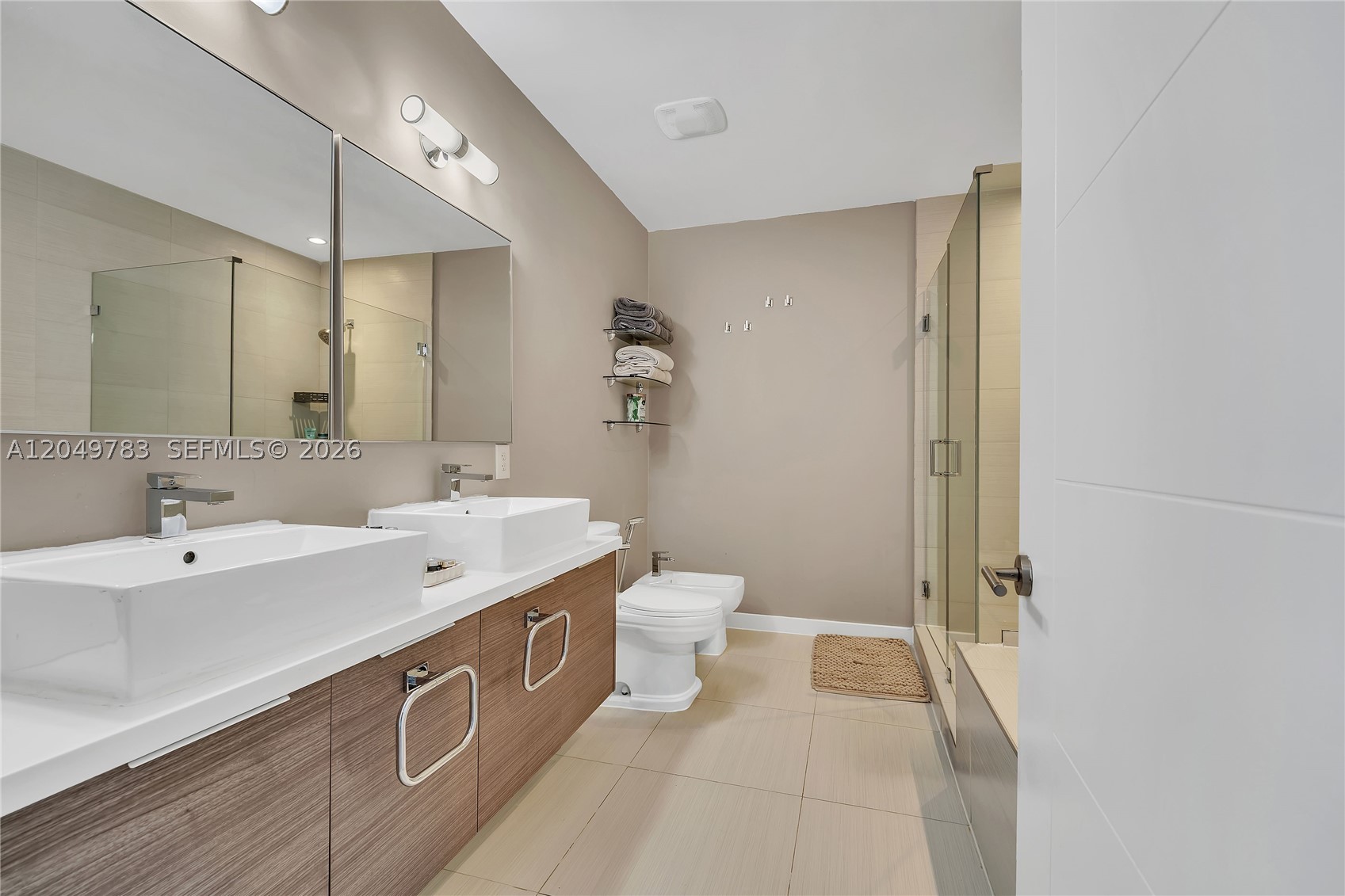 1010 SW 2nd Ave #2201, Miami FL 33130