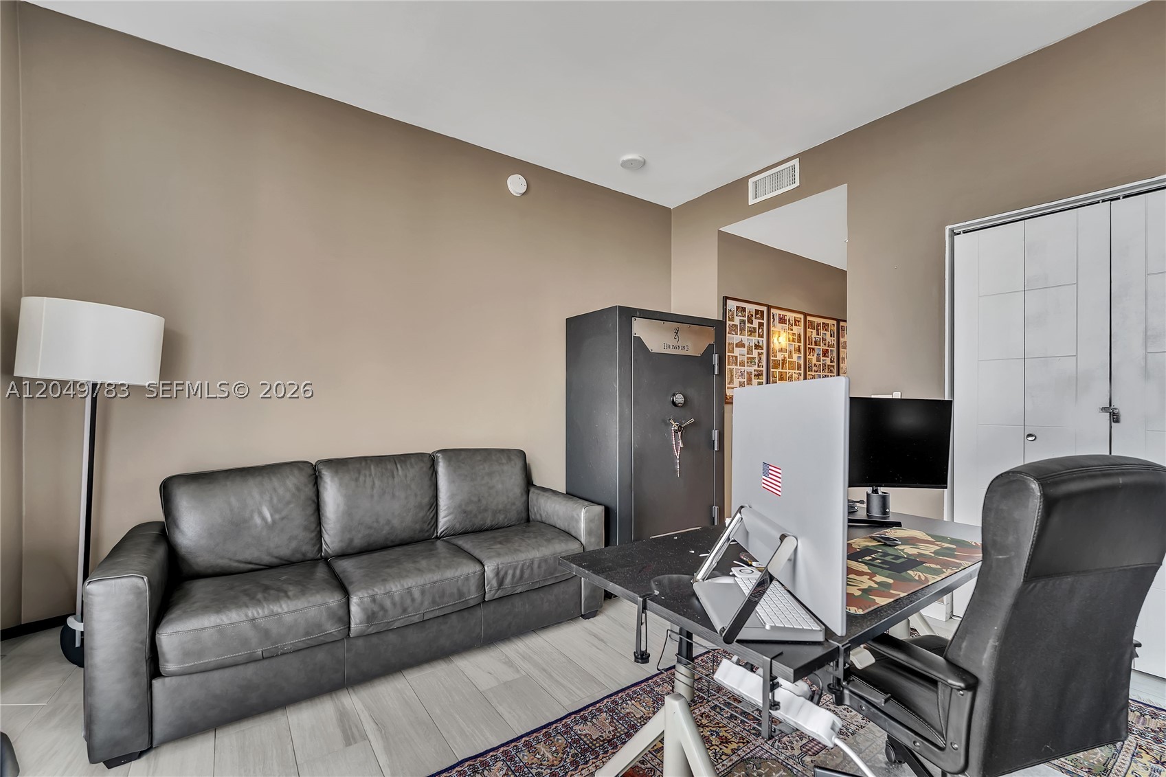 1010 SW 2nd Ave #2201, Miami FL 33130